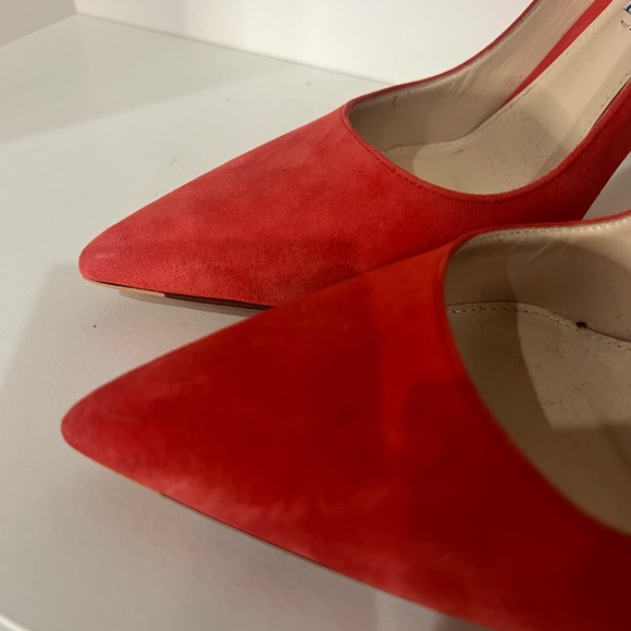 Never worn Prada Coral/Red Suede Pointed Toe Pump - Picture 9 of 9
